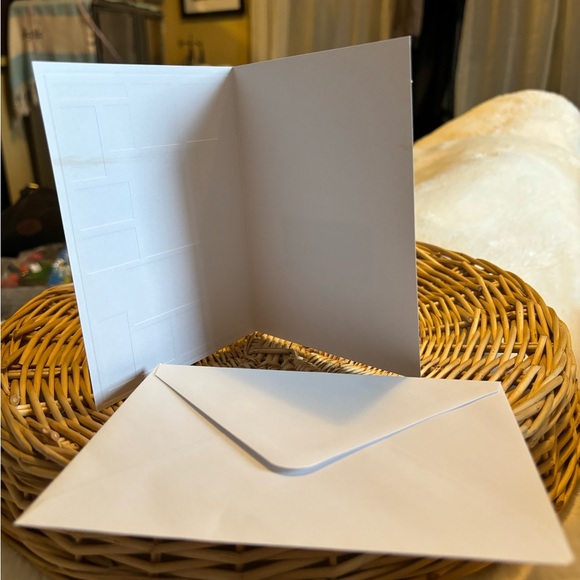 🗝️❤️Hand painted “love” key heart greetings card - Picture 4 of 5